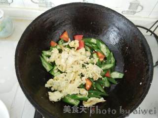 秋葵炒鸡蛋的做法步骤：9
