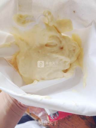 红曲卡仕达戚风卷的做法步骤：16
