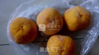 冰糖黄桃罐头的做法步骤：1