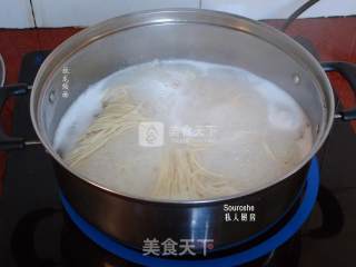 龙须拌面的做法步骤：2