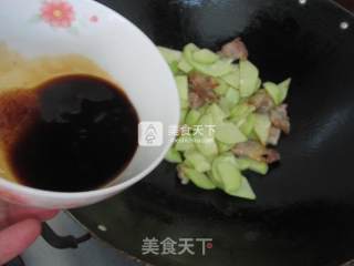 佛手瓜炒五花肉的做法步骤：8