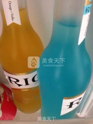 清凉来袭—鸡尾酒饮品的做法步骤：2
