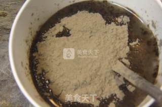 夏季解暑必吃--龟苓膏的做法步骤：1