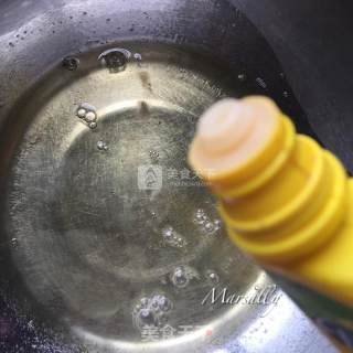 拉花戚风的做法步骤：6
