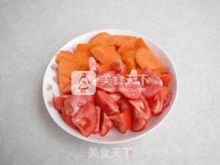 番茄胡萝卜汁的做法步骤：1
