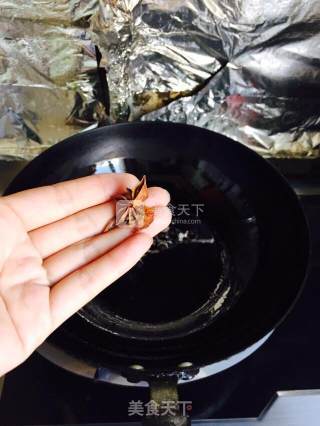 猪脆骨炒香芹的做法步骤：5
