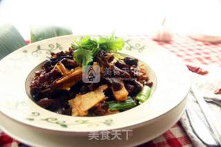 蔬三鲜爆炒鸭胸的做法步骤：28