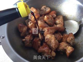 【冰糖猪蹄】的做法步骤：9