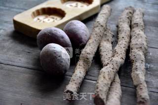 蜜汁山药紫薯糕的做法步骤：1