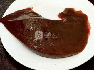 粥底枸杞叶猪肝汤的做法步骤：4
