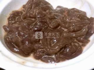 粥底枸杞叶猪肝汤的做法步骤：5