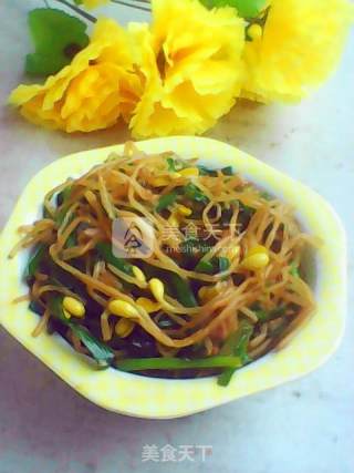 韭菜炒黄豆芽的做法步骤：6