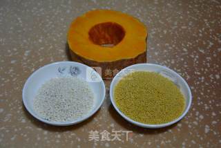 南瓜小米粥的做法步骤：1
