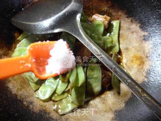 扁豆炒排骨的做法步骤：8