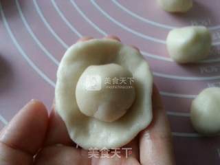 蛋黄酥的做法步骤：5