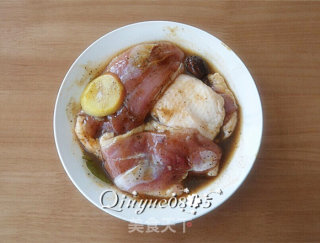 鸭肉卷的做法步骤：2