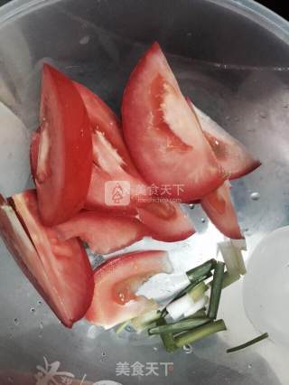 西红柿腐竹蛋的做法步骤：1