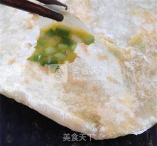 鸡蛋灌饼的做法步骤：9