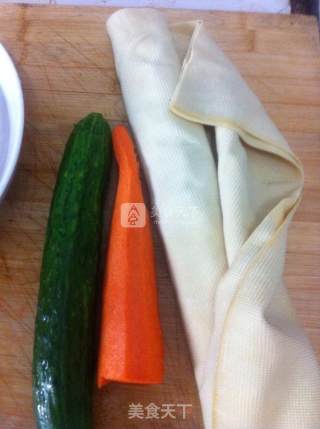 凉拌豆腐皮的做法步骤：1