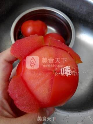 想吃番茄，再丢个肉丸进去【番茄肉丸汤】的做法步骤：3