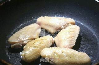 牛蒡莲藕烧鸡翅的做法步骤：3