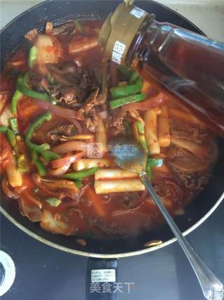韩式牛肉炒年糕的做法步骤：9