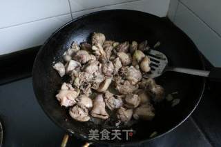 酸萝卜老鸭汤的做法步骤：4