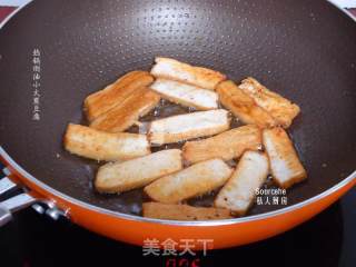 下饭开胃菜，豆腐焖豆角的做法步骤：2