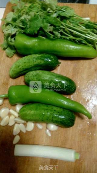 东北菜之老虎菜的做法步骤：1