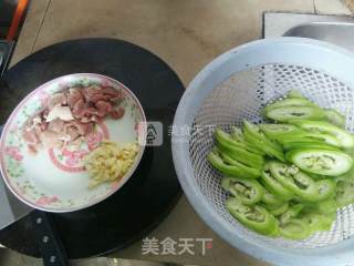 变色瓜炒肉的做法步骤：5
