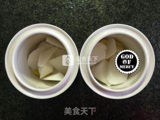 养颜瘦身的白萝卜排骨汤的做法步骤：5