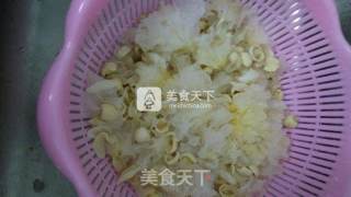 百合莲子银耳羹的做法步骤：4