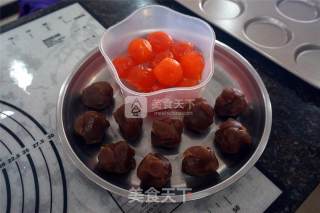 红莲蛋黄酥的做法步骤：2