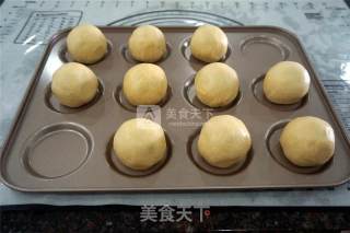 红莲蛋黄酥的做法步骤：5