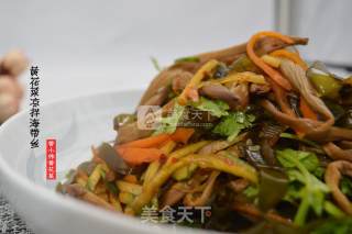 黄花菜凉拌海带丝的做法步骤：13