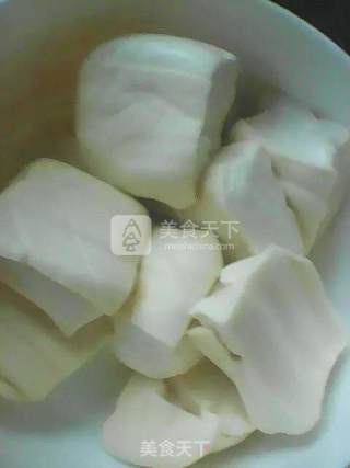 肉丁烧豆腐的做法步骤：2