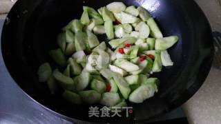 丝瓜炒面筋的做法步骤：5