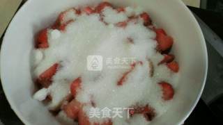 自制草莓酱的做法步骤：2