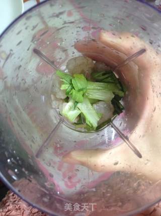 青菜虾球的做法步骤：3