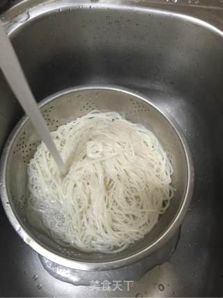 南昌炒粉的做法步骤：2
