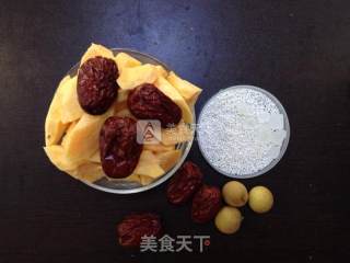 白小厨—红薯桂圆红枣西米糖水的做法步骤：2