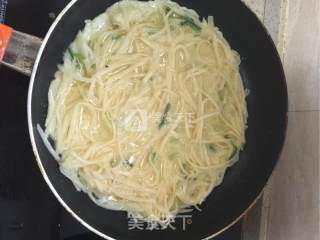 土豆饼的做法步骤：6