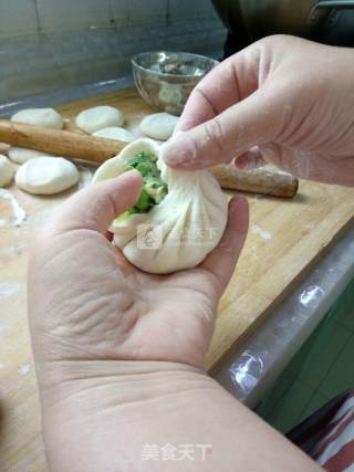 菜心鸡蛋包子的做法步骤：5