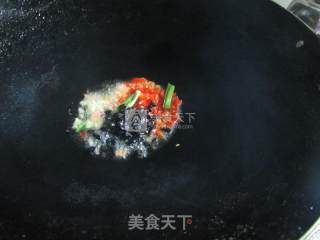 姜葱炒花甲的做法步骤：4