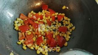 彩椒玉米炒鸡腿滑的做法步骤：6