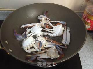 椰香咖喱蟹的做法步骤：3