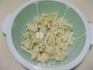 砂锅豆泡菜花的做法步骤：1