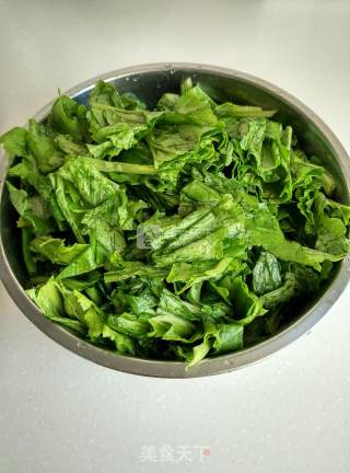 梅花肉炖小白菜冻豆腐的做法步骤：2