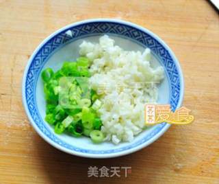 小窍门做低油版无敌下饭的鱼香茄子的做法步骤：2