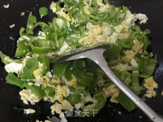 鸡蛋炒辣椒的做法步骤：6